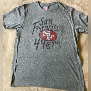 San Francisco 49ers Short Sleeve XL. NWOT